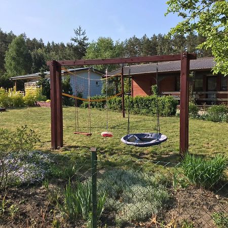 Domek Letniskowy Nad Jeziorem Wiejskim Lakie Ngoại thất bức ảnh