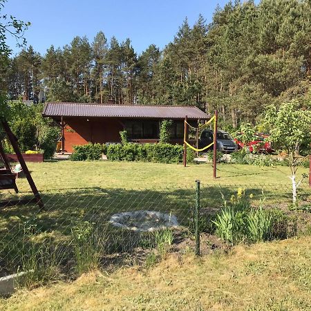 Domek Letniskowy Nad Jeziorem Wiejskim Lakie Ngoại thất bức ảnh